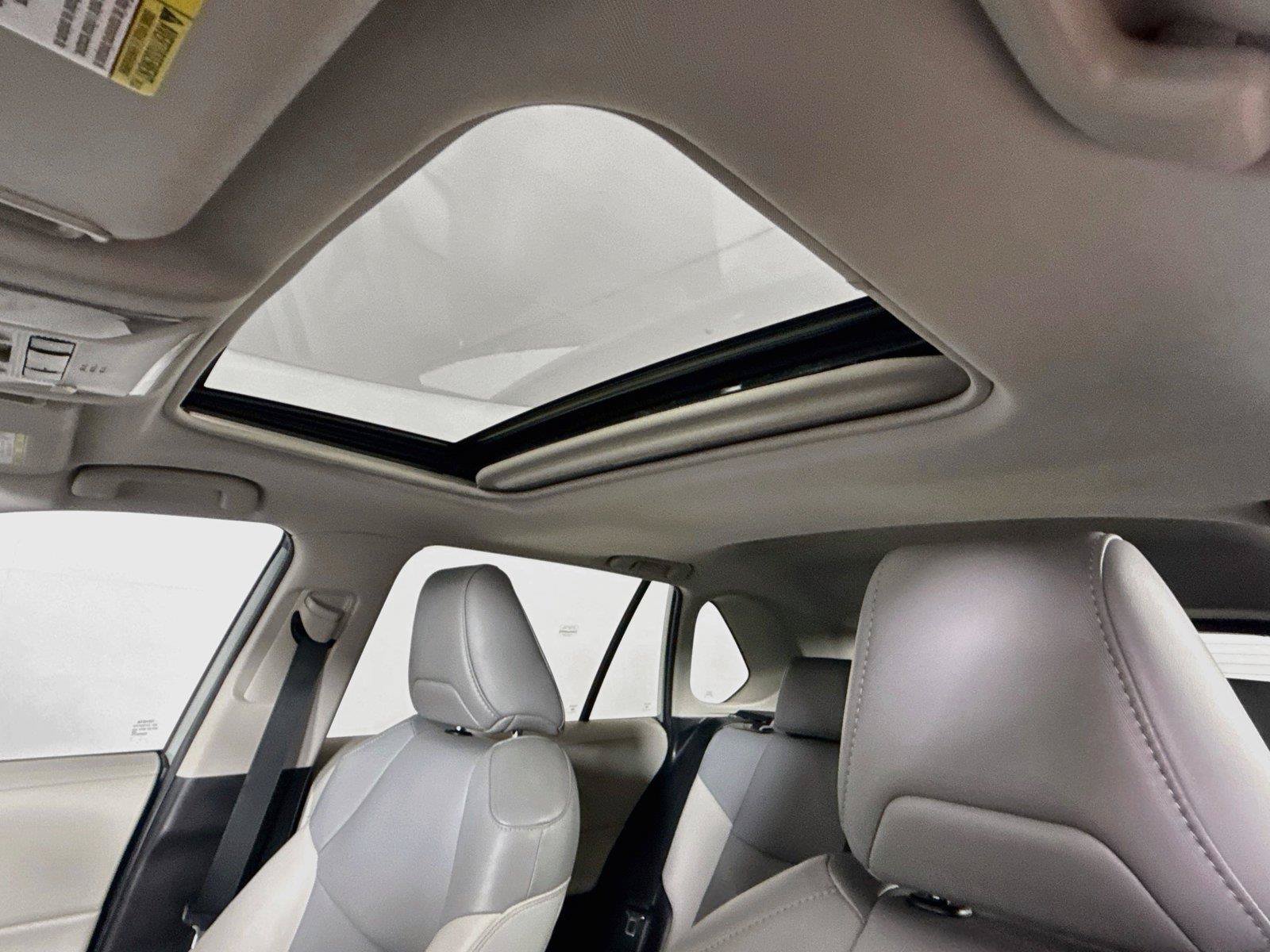 Certified 2021 Toyota RAV4 XLE Premium FWD image 6