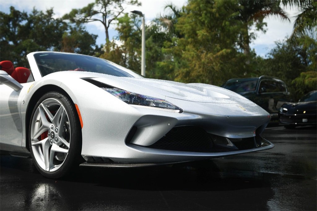 Certified 2021 Ferrari F8 Tributo image 11