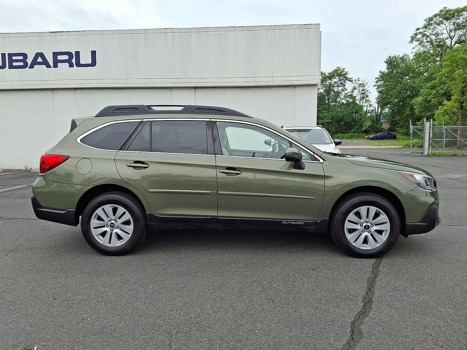 Used 2019 Subaru Outback 2.5i Premium AWD/4WD image 7