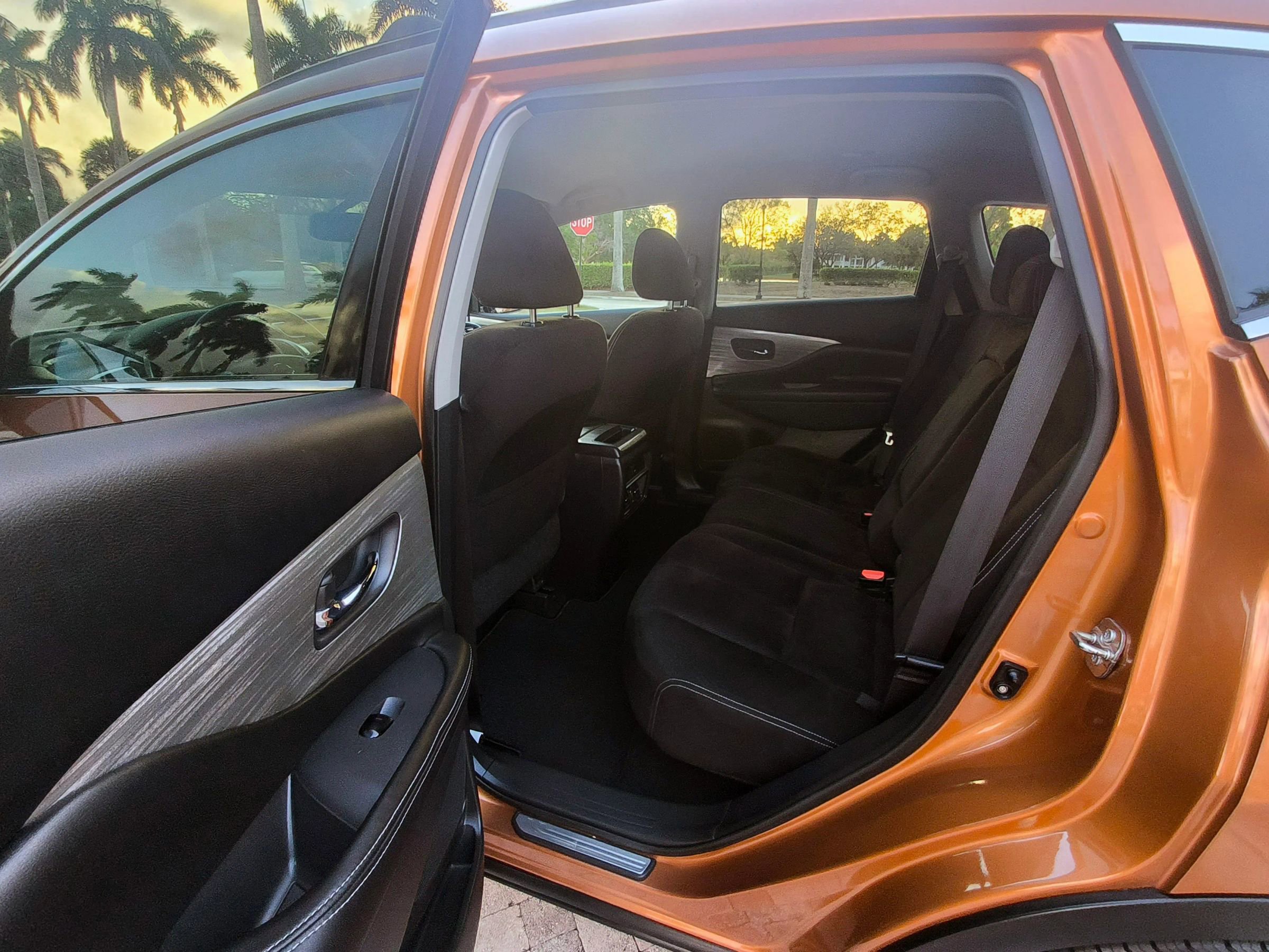 Used 2015 Nissan Murano SV image 26