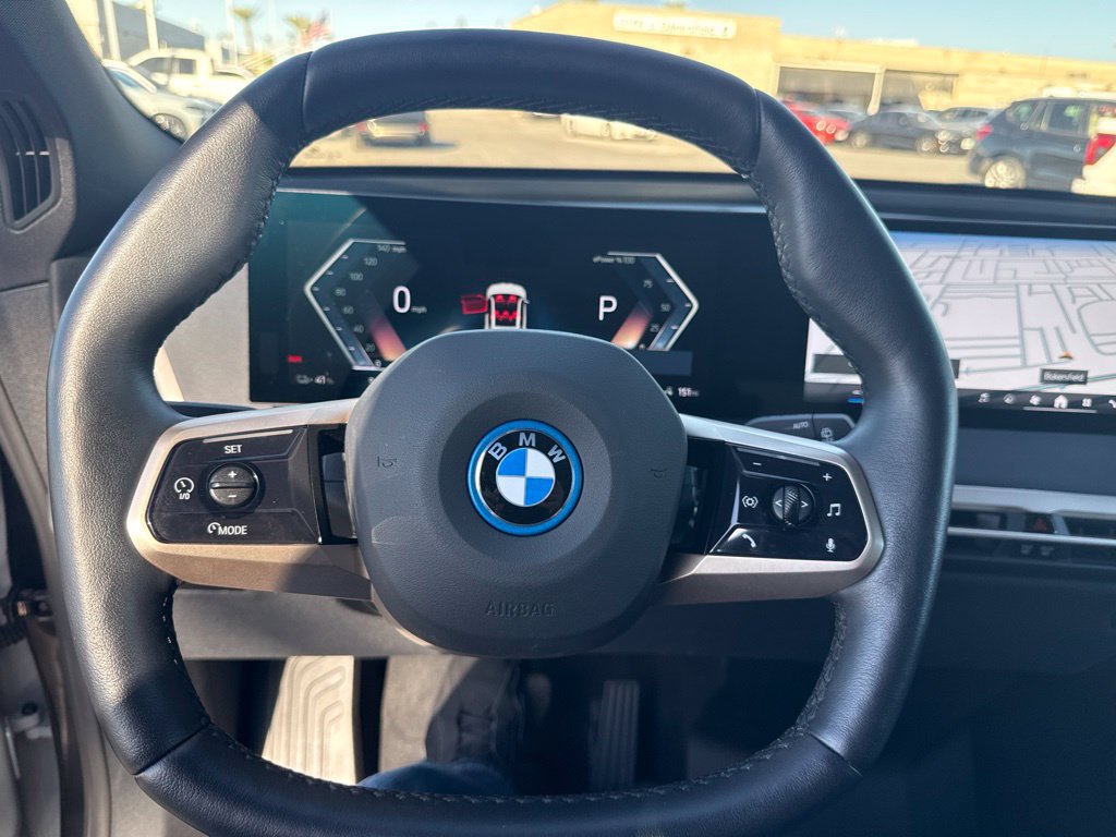 Used 2024 BMW iX xDrive50 w/ Premium Package AWD/4WD image 23