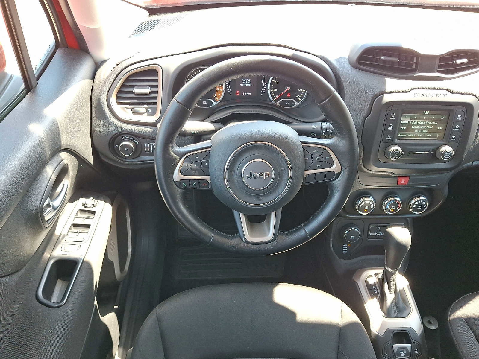 Used 2017 Jeep Renegade Latitude image 11