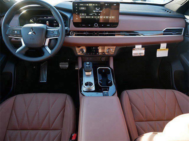 New 2026 Mitsubishi Outlander SEL image 7