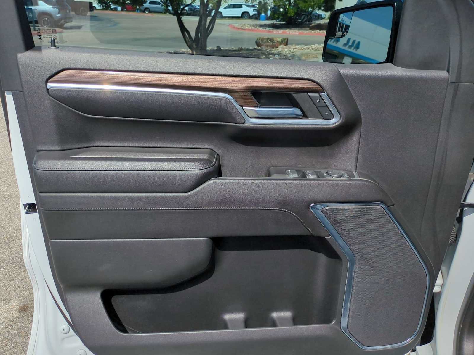 Used 2023 Chevrolet Silverado 1500 LT RWD image 22