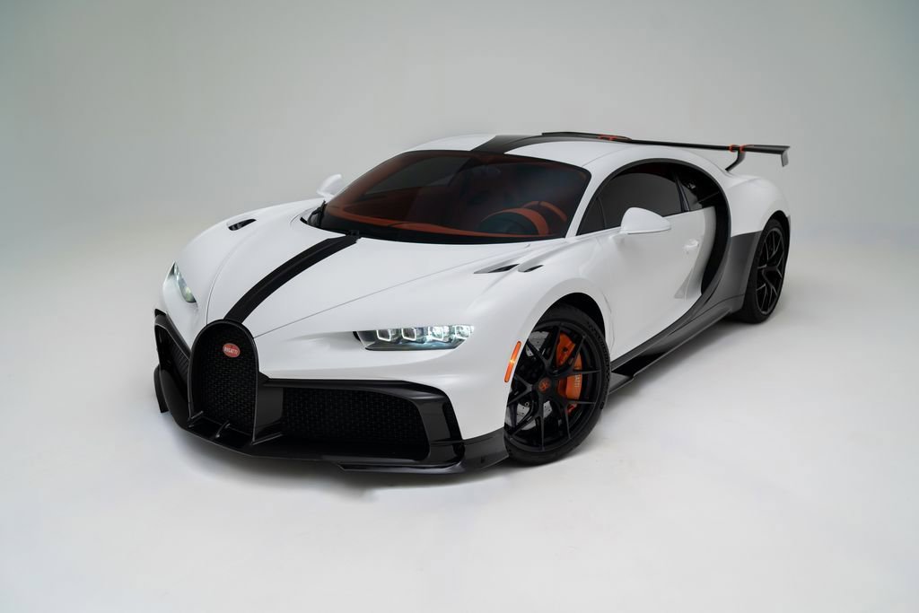 Used 2022 Bugatti Chiron Pur Sport image 6