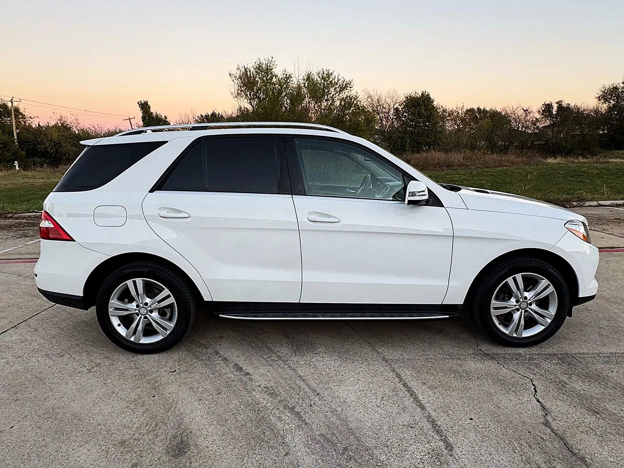 Used 2015 Mercedes-Benz ML 350 ML 350 4MATIC Sport Utility 4D image 2