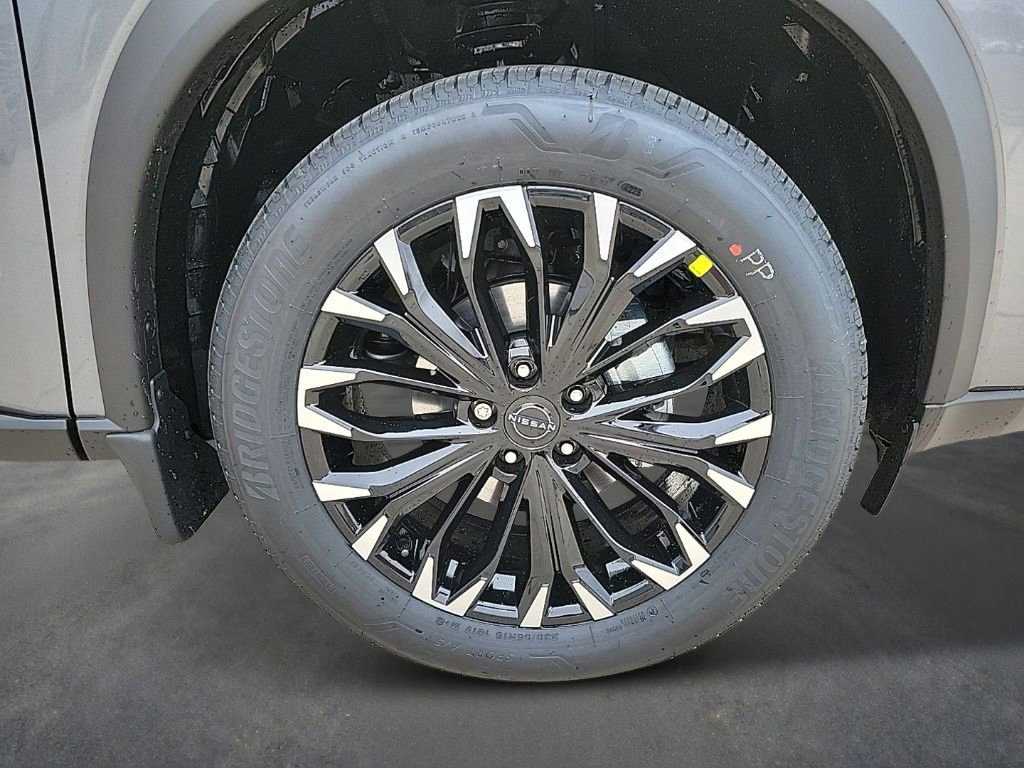 New 2026 Nissan Rogue Dark Armor AWD/4WD image 9