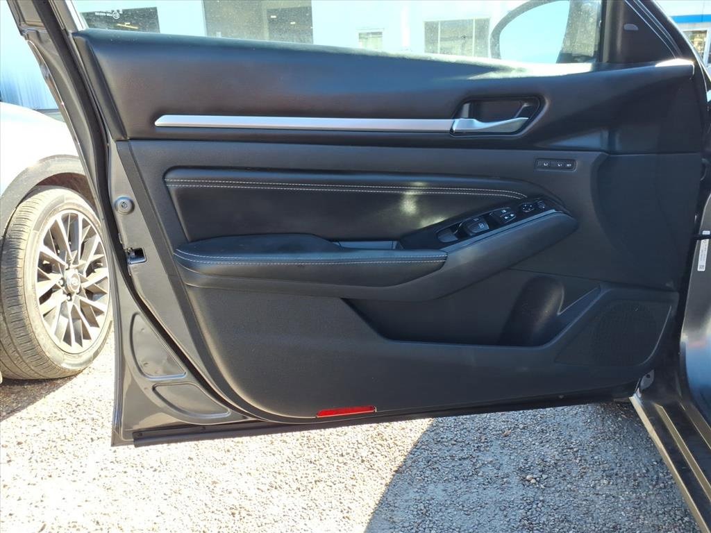 Used 2021 Nissan Altima 2.5 Platinum image 15