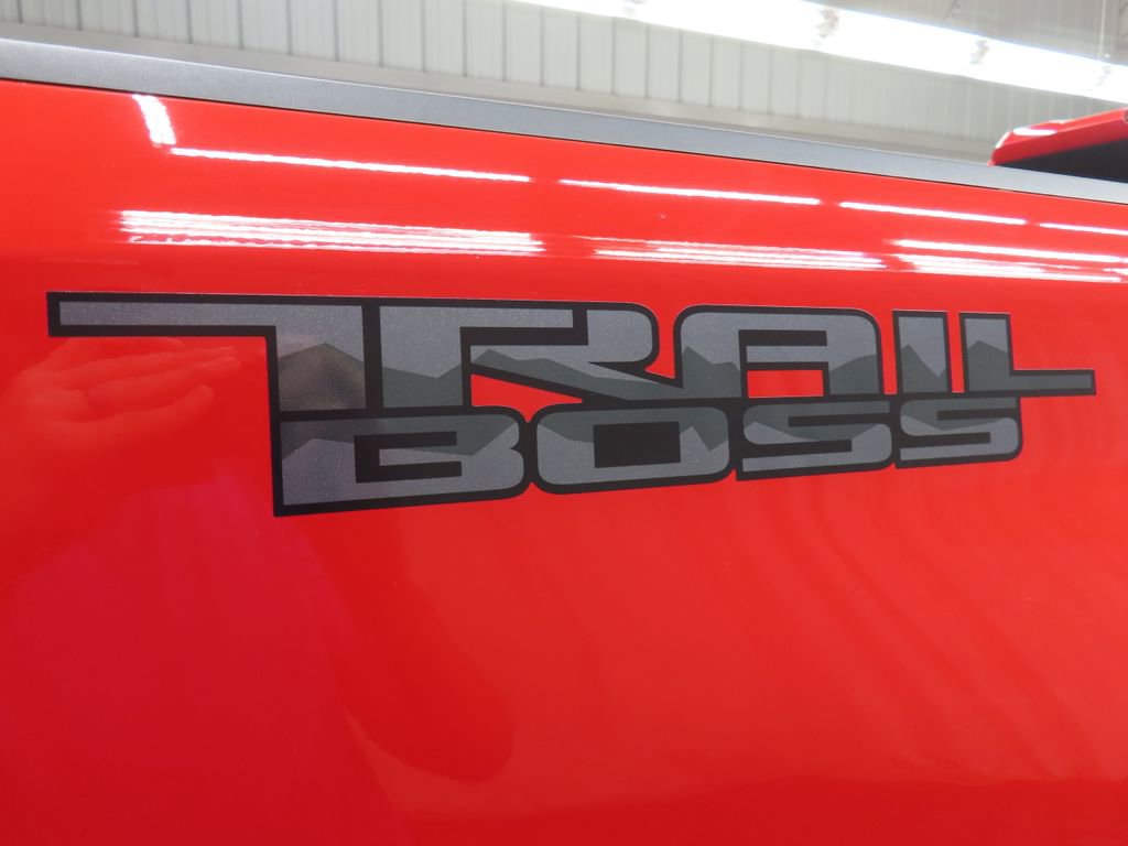 Used 2025 Chevrolet Silverado 2500 LT w/ Trail Boss Package AWD/4WD image 64