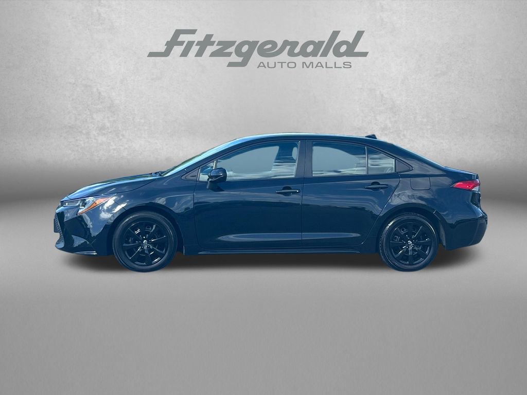 Used 2021 Toyota Corolla LE FWD image 4