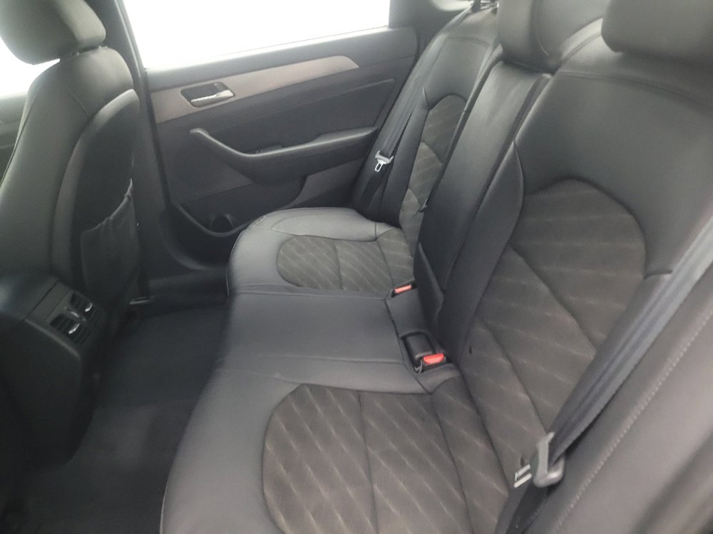 Used 2018 Hyundai Sonata Sport w/ Tech Package 05 FWD image 18