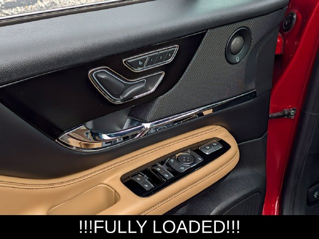 Used 2020 Lincoln Corsair Reserve AWD/4WD image 14