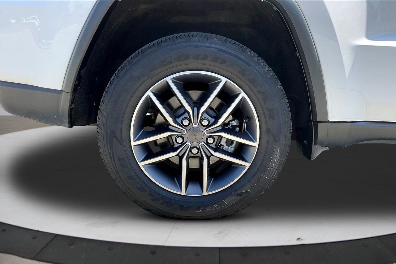 Certified 2021 Jeep Grand Cherokee Limited image 38