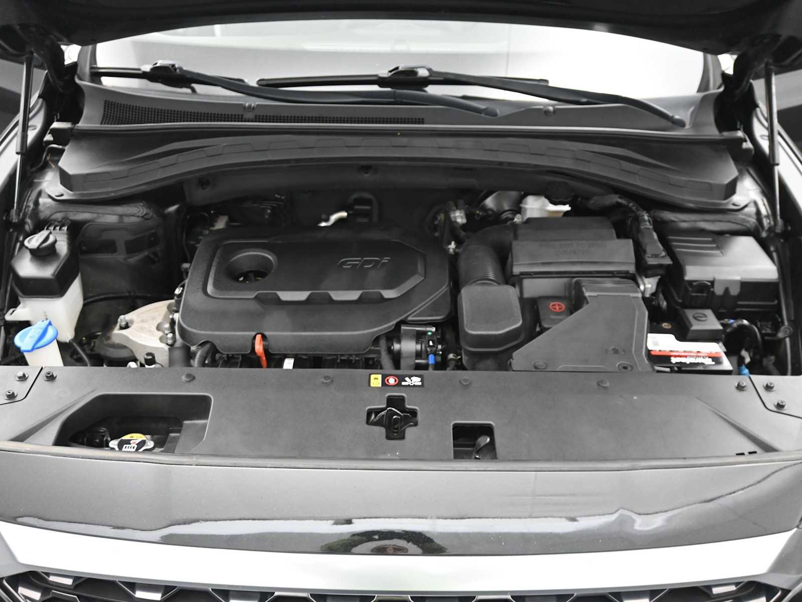 Used 2020 Hyundai Santa Fe SE image 23