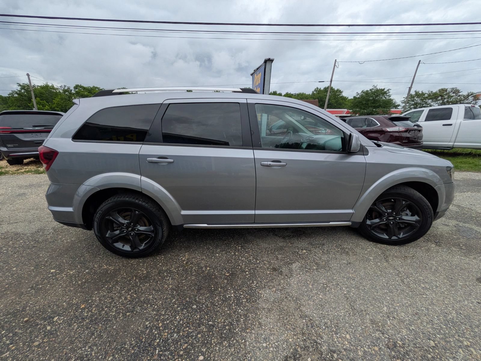 Used 2020 Dodge Journey Crossroad FWD image 7
