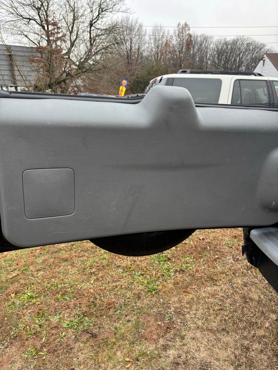 Used 2005 Jeep Liberty Renegade image 45