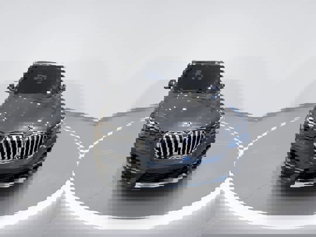 Used 2020 BMW X1 xDrive28i w/ Premium Package image 3