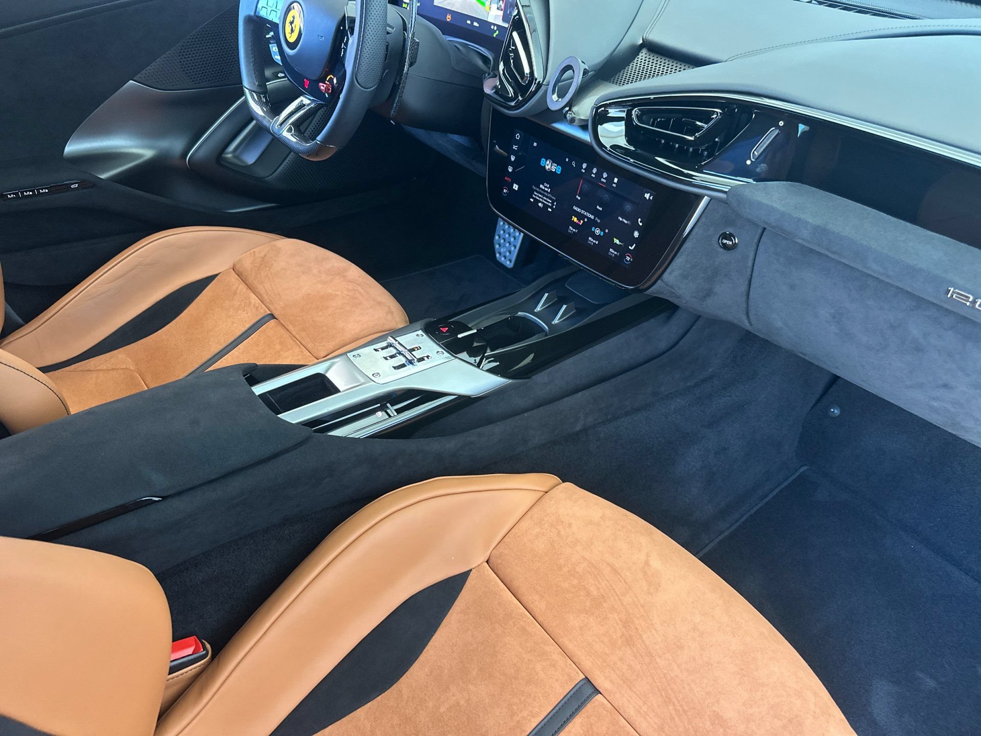 Used 2025 Ferrari 12Cilindri RWD image 14