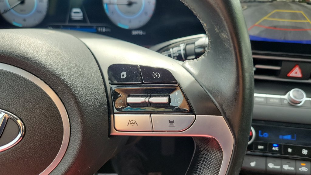 Used 2023 Hyundai Elantra SEL w/ Convenience Package FWD image 21