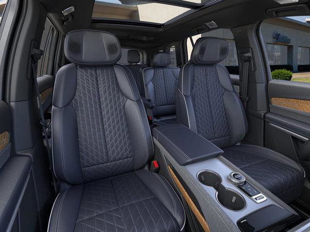 New 2026 Cadillac Vistiq Premium Luxury image 16