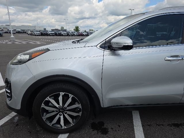 Used 2017 Kia Sportage EX w/ EX Technology Package FWD image 16