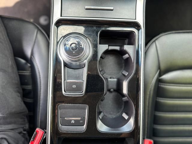 Used 2019 Ford Edge SEL w/ Equipment Group 201A image 16