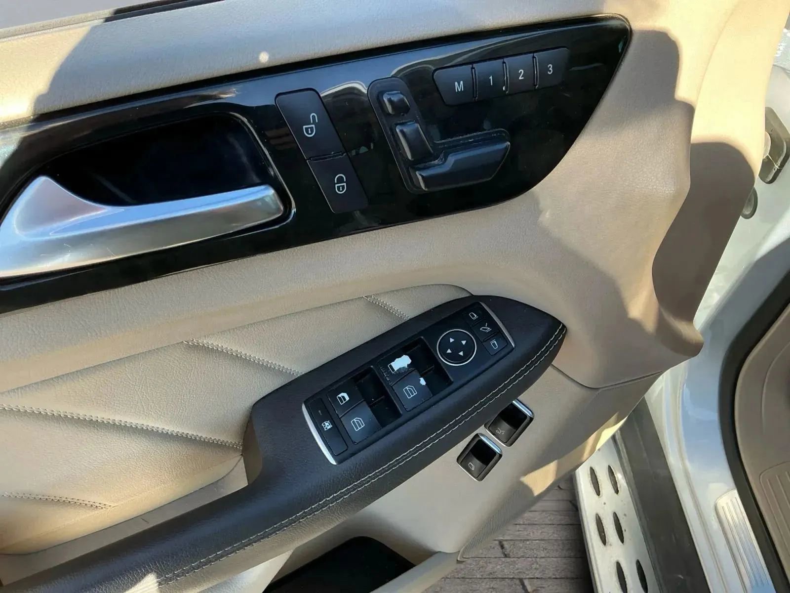 Used 2016 Mercedes-Benz GL 450 4MATIC image 11