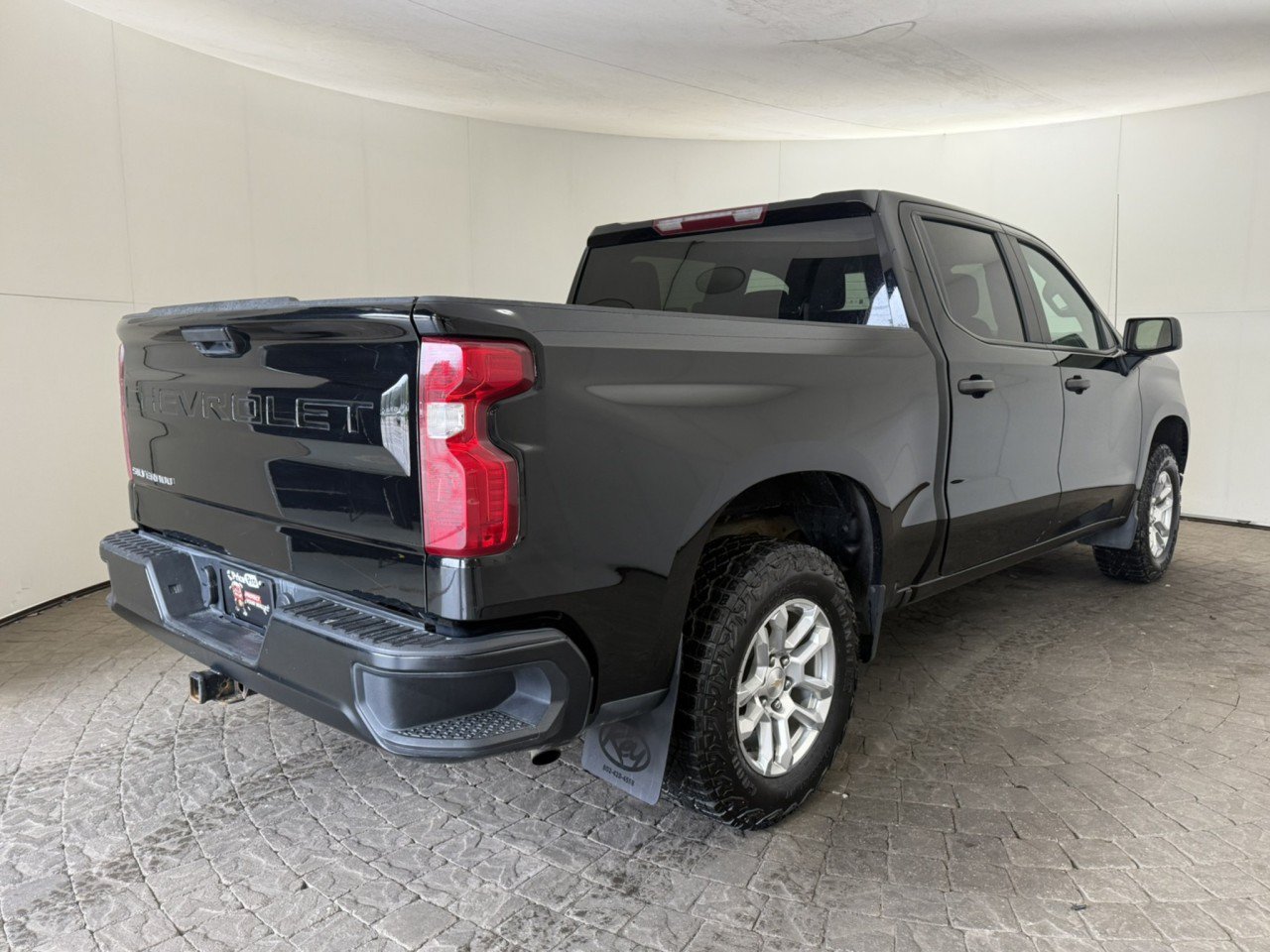 Used 2024 Chevrolet Silverado 1500 W/T w/ WT Value Package AWD/4WD image 9
