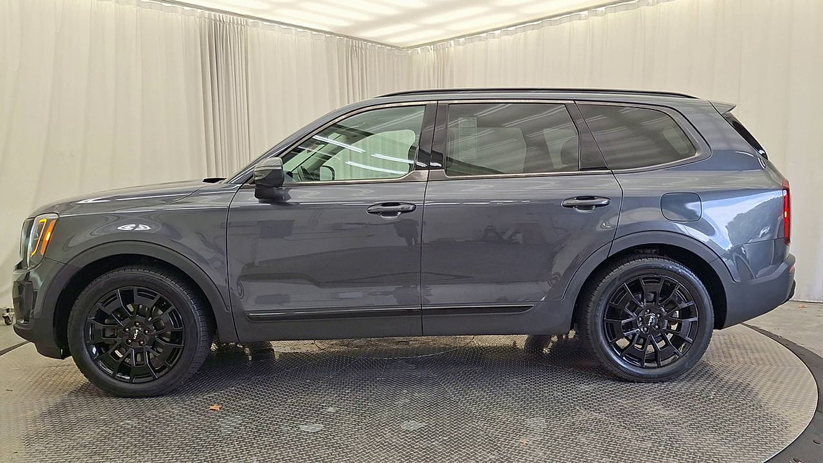 Used 2022 Kia Telluride EX w/ EX Premium Package AWD/4WD image 11