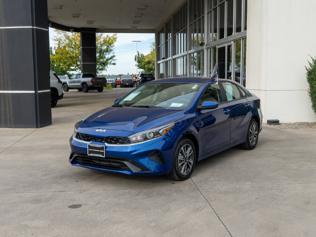 Certified 2024 Kia Forte LXS FWD image 3