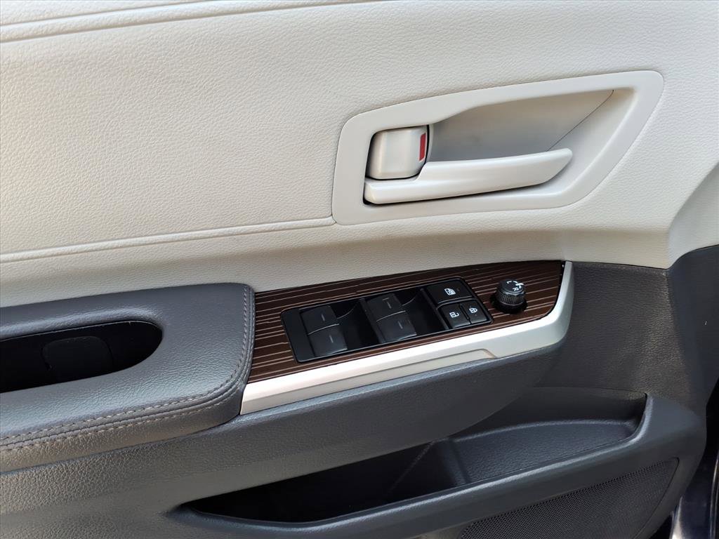 Used 2024 Toyota Sienna LE FWD image 20