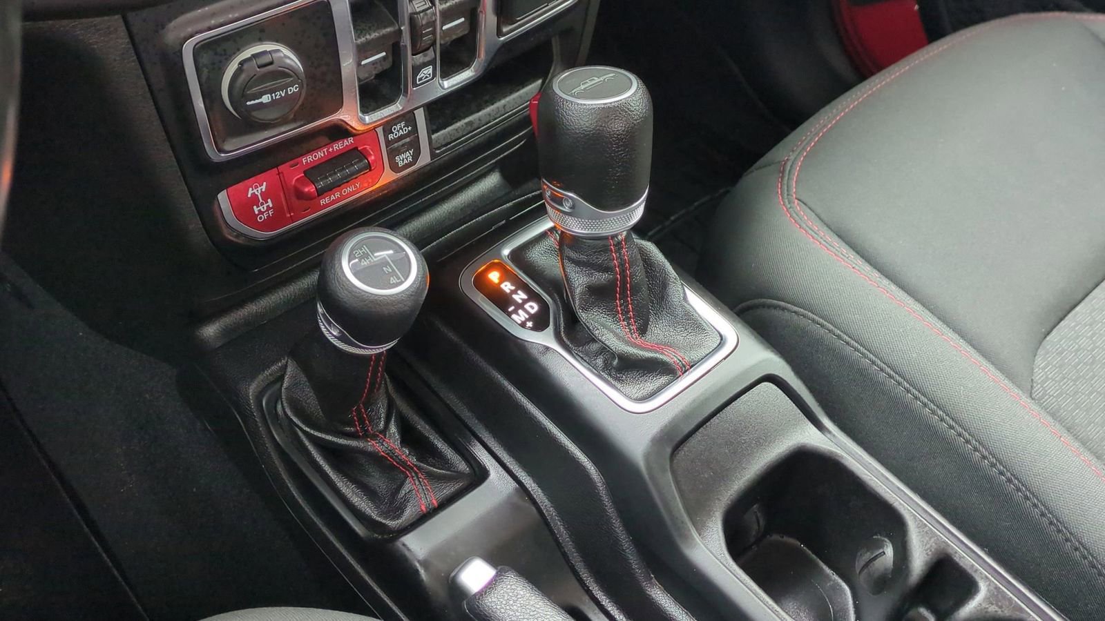 Used 2020 Jeep Gladiator Rubicon w/ Dual Top Group image 37