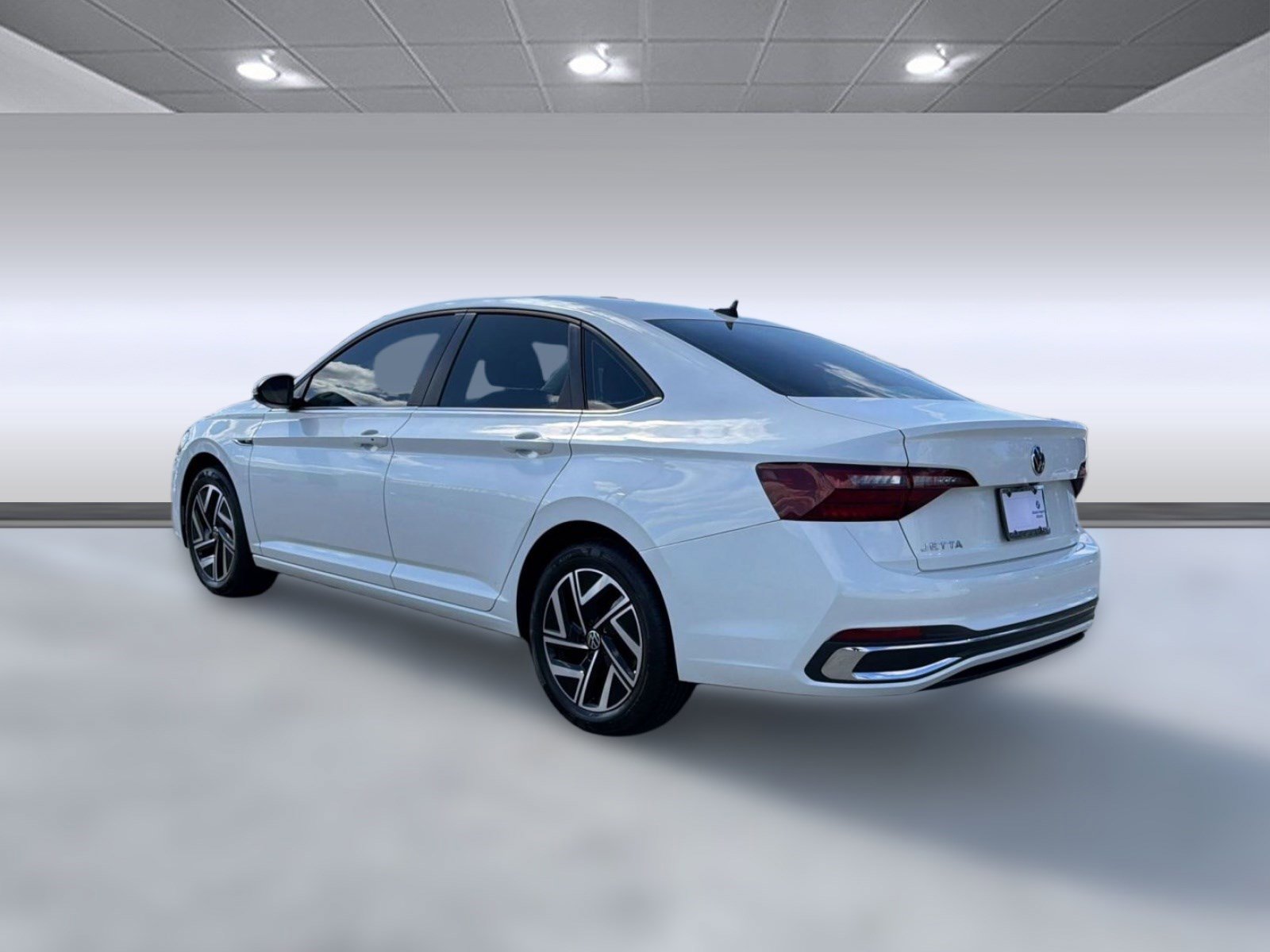 Used 2022 Volkswagen Jetta SEL image 3