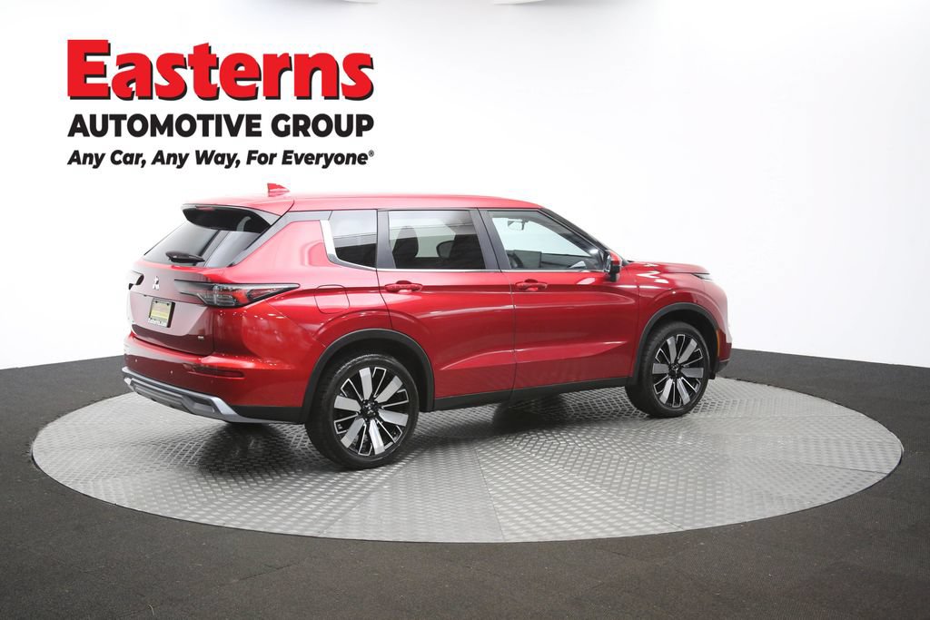 Used 2025 Mitsubishi Outlander SE AWD/4WD image 43