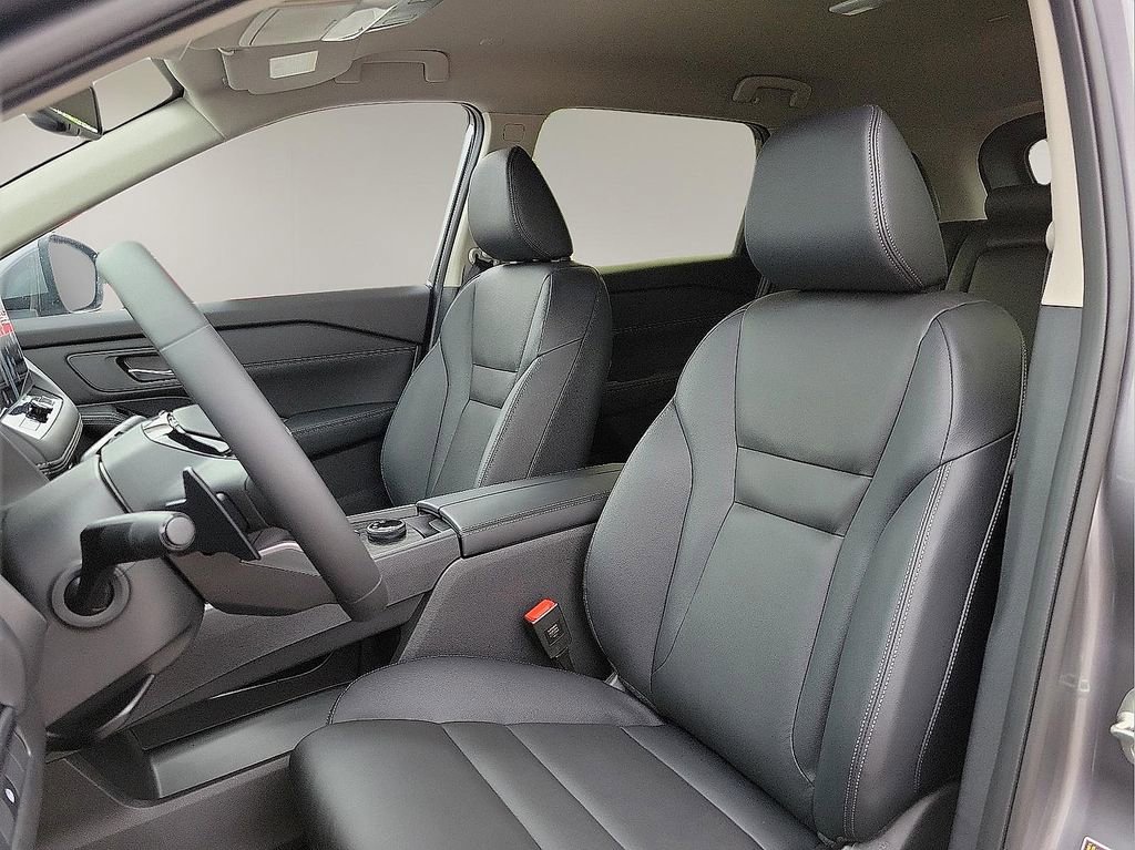 Used 2025 Nissan Rogue SL image 11