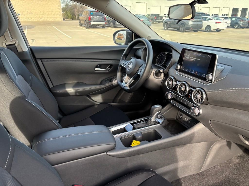 Used 2025 Nissan Sentra SV image 12