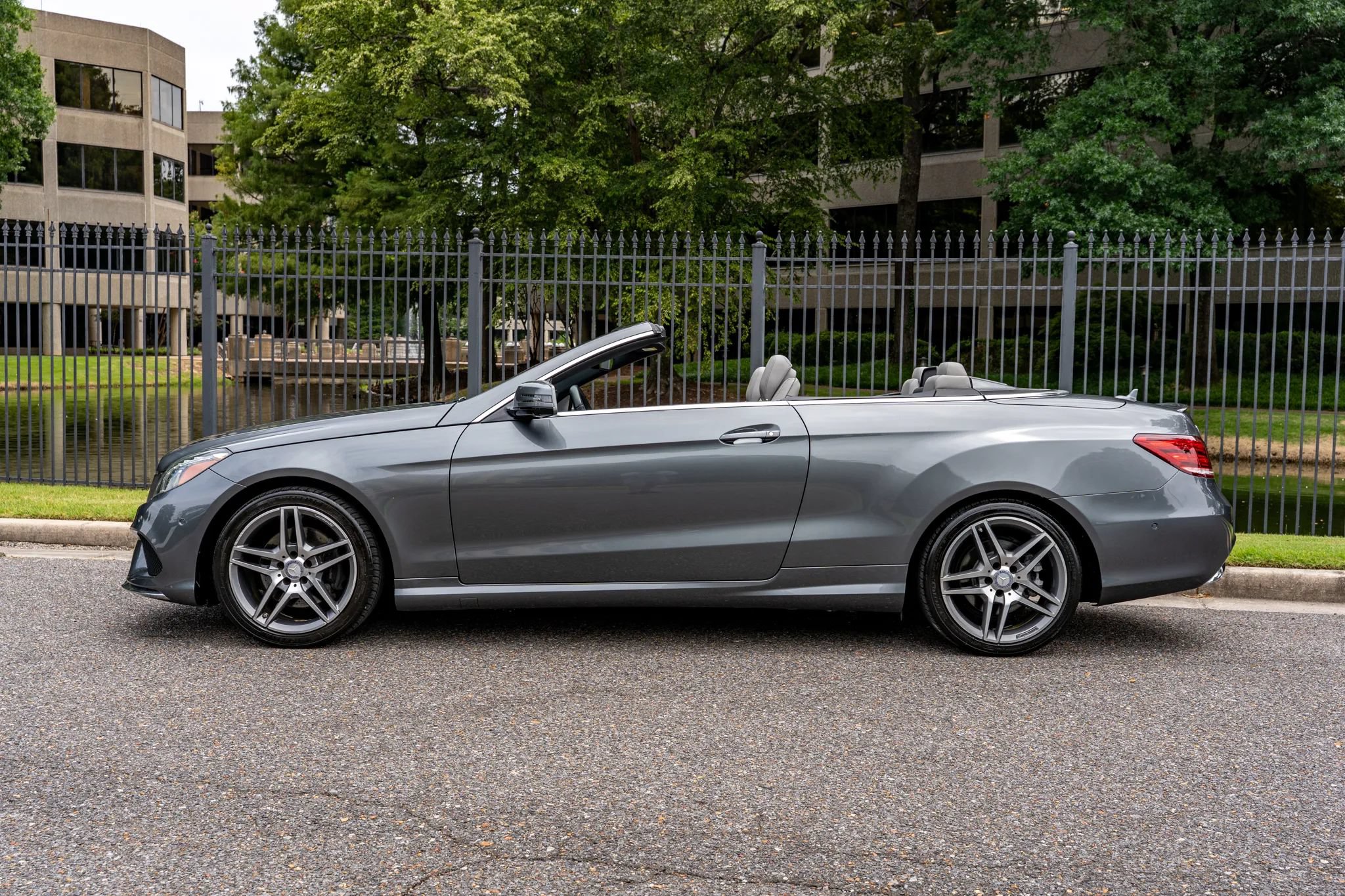 Used 2017 Mercedes-Benz E 400 Cabriolet w/ Premium 3 Package image 14