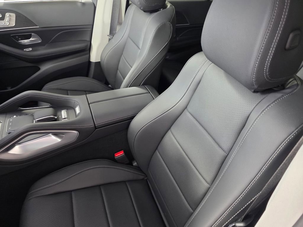 New 2026 Mercedes-Benz GLS 450 4MATIC image 8