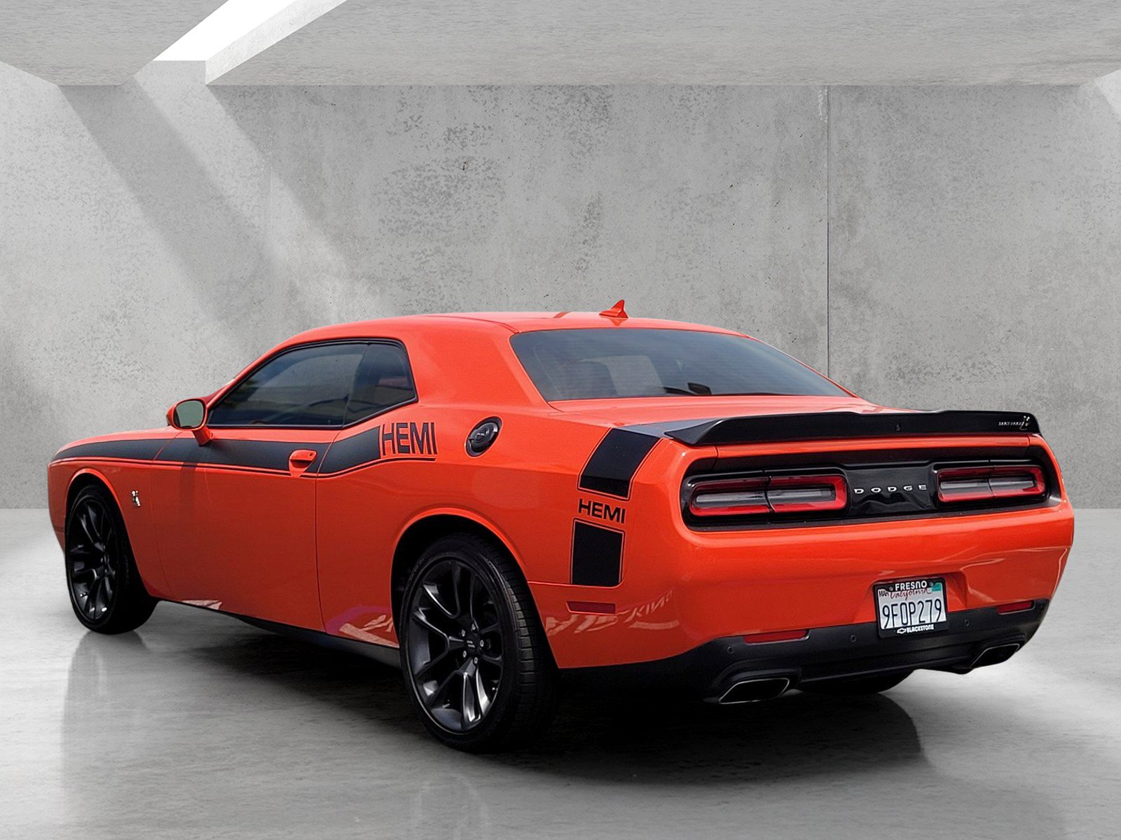 Used 2022 Dodge Challenger R/T Scat Pack RWD image 6