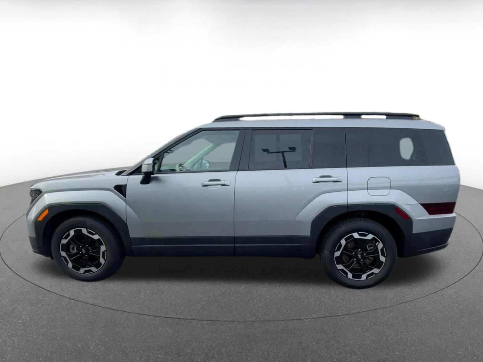 Used 2025 Hyundai Santa Fe SEL image 9