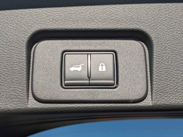 New 2025 Nissan Rogue Platinum w/ Platinum Premium Package image 14