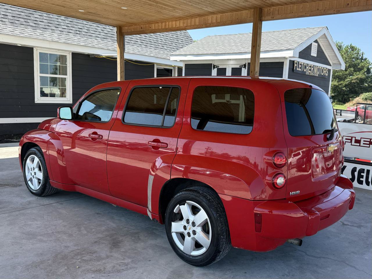 Used 2011 Chevrolet HHR LT FWD image 6