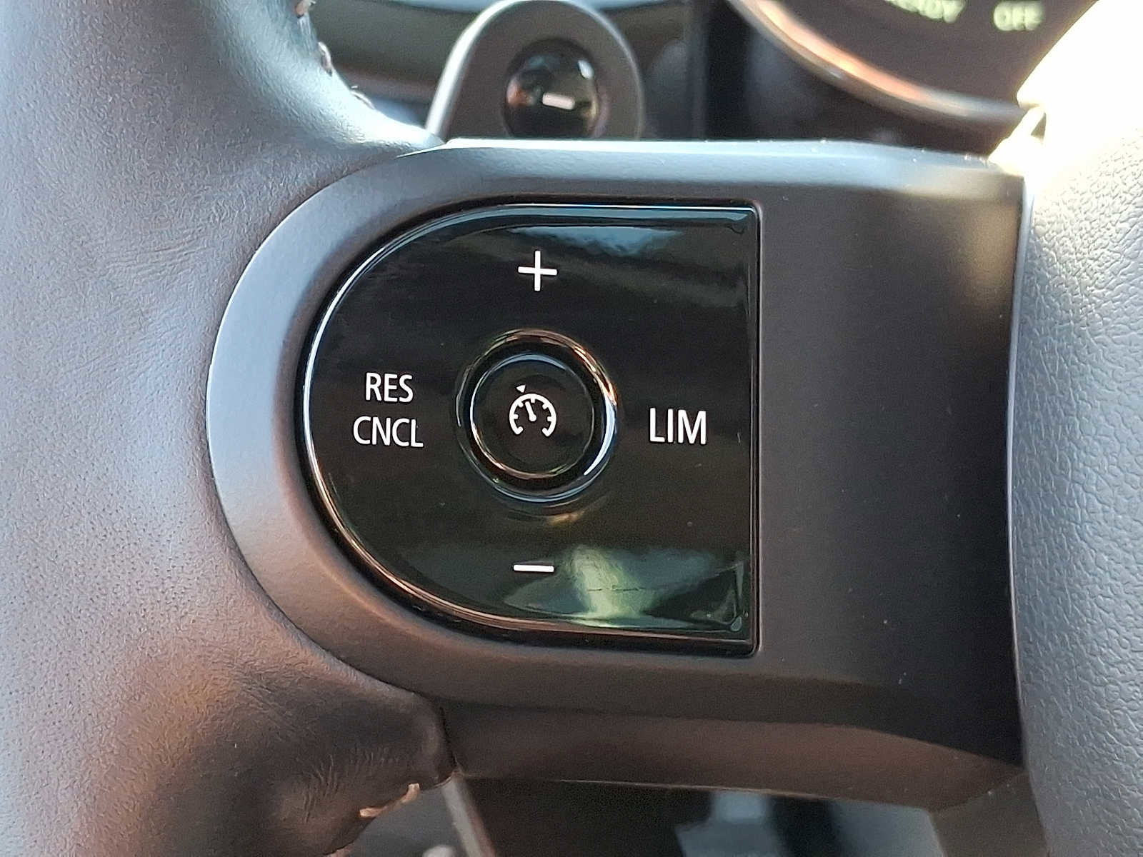 Used 2024 MINI Cooper S FWD image 18