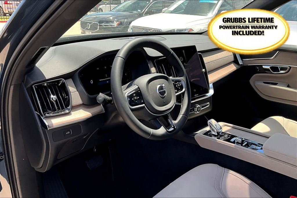 New 2026 Volvo XC90 B5 Core w/ Protection Package Premier image 20