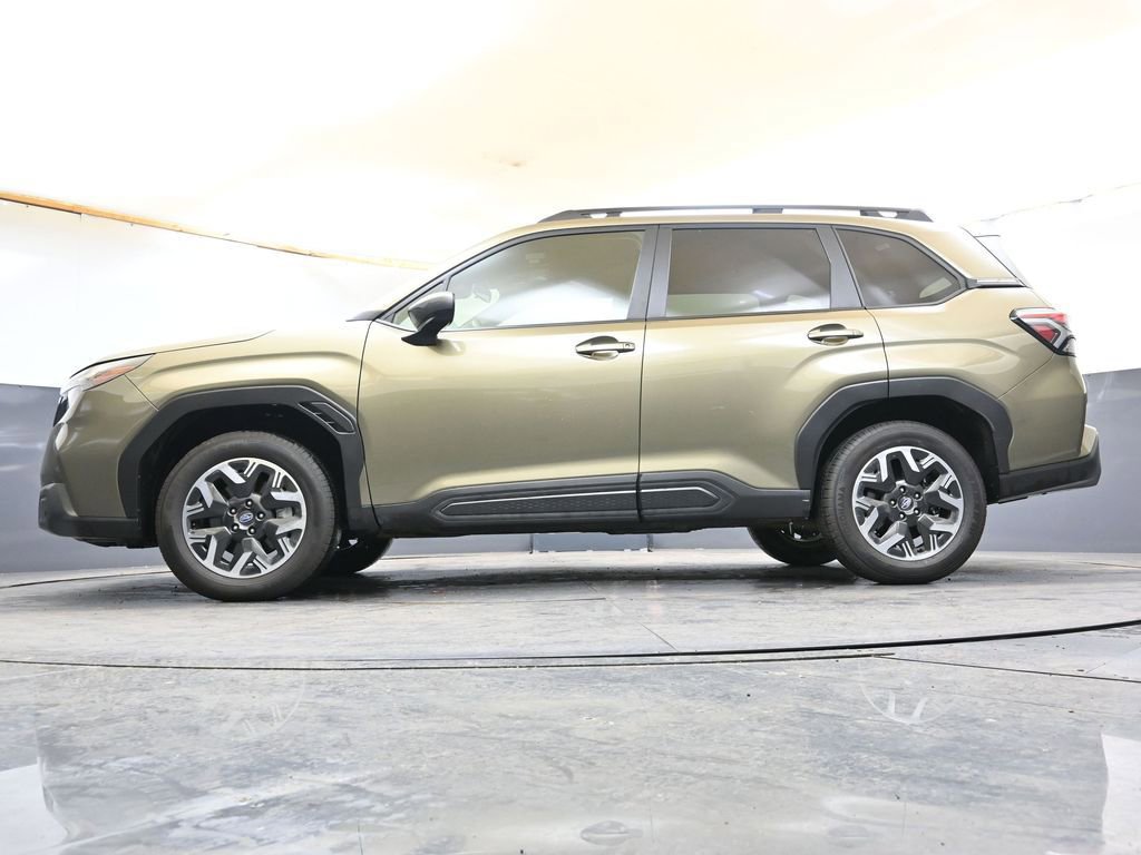 Used 2025 Subaru Forester Premium AWD/4WD image 32