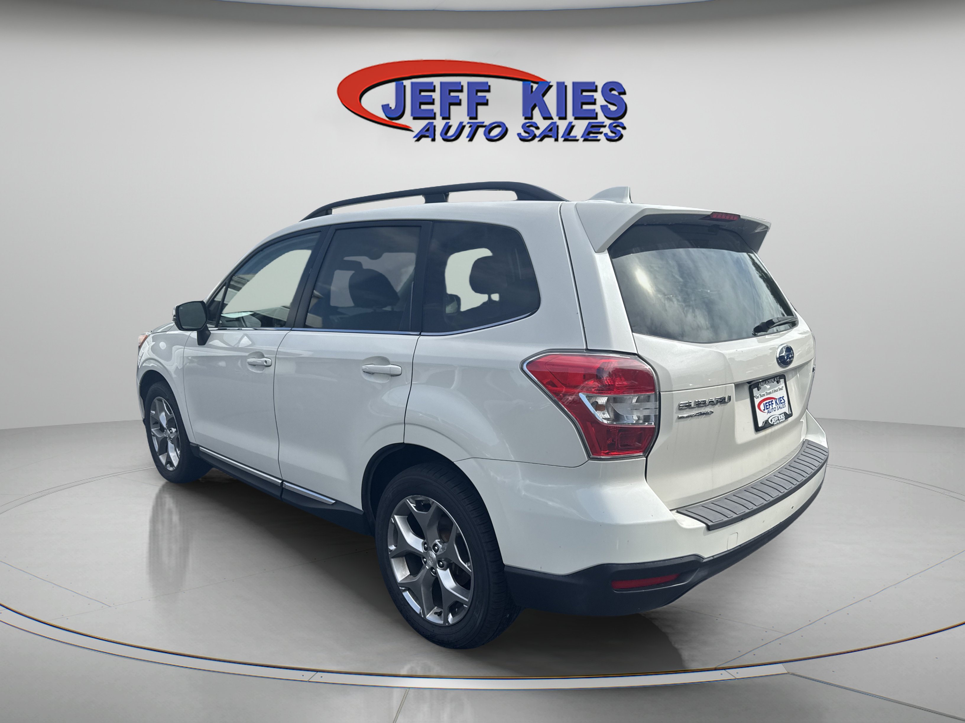 Used 2016 Subaru Forester 2.5i Touring w/ Eyesight & Navigation System AWD/4WD image 7