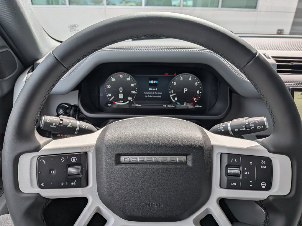 New 2026 Land Rover Defender 110 X-Dynamic SE AWD/4WD image 28