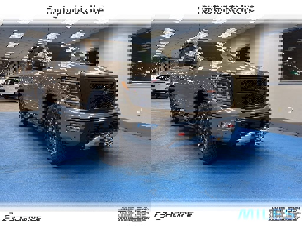 Used 2021 Nissan Titan PRO-4X w/ Pro-4x Utility Package image 1