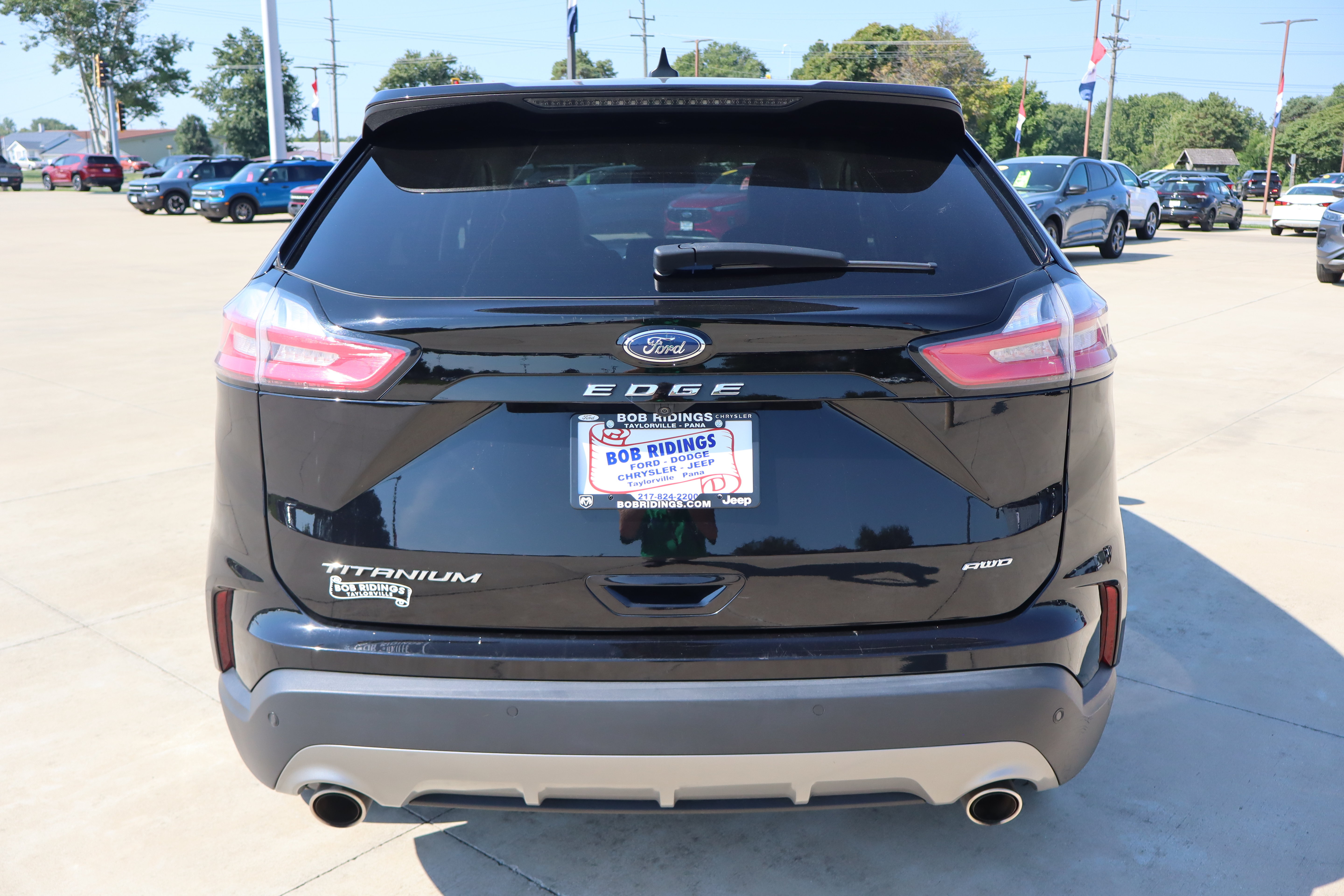 Used 2024 Ford Edge Titanium w/ Equipment Group 301A AWD/4WD image 6
