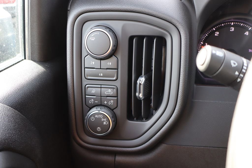 New 2026 Chevrolet Silverado 2500 Custom w/ Custom Value Package image 9